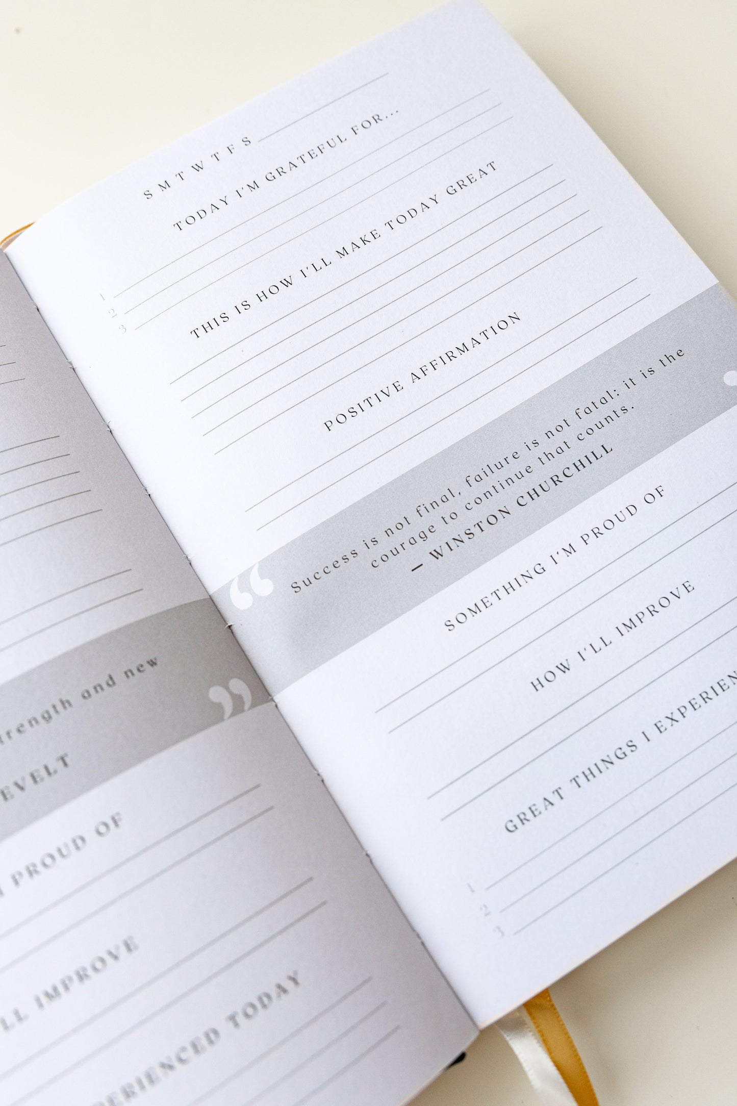 Eylin Yoga Gratitude Journal